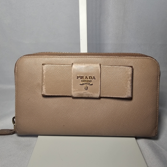 Prada Saffiano Bow Zip Around Wallet With Authentication Card, Tan/Beige Color - Picture 3 of 8